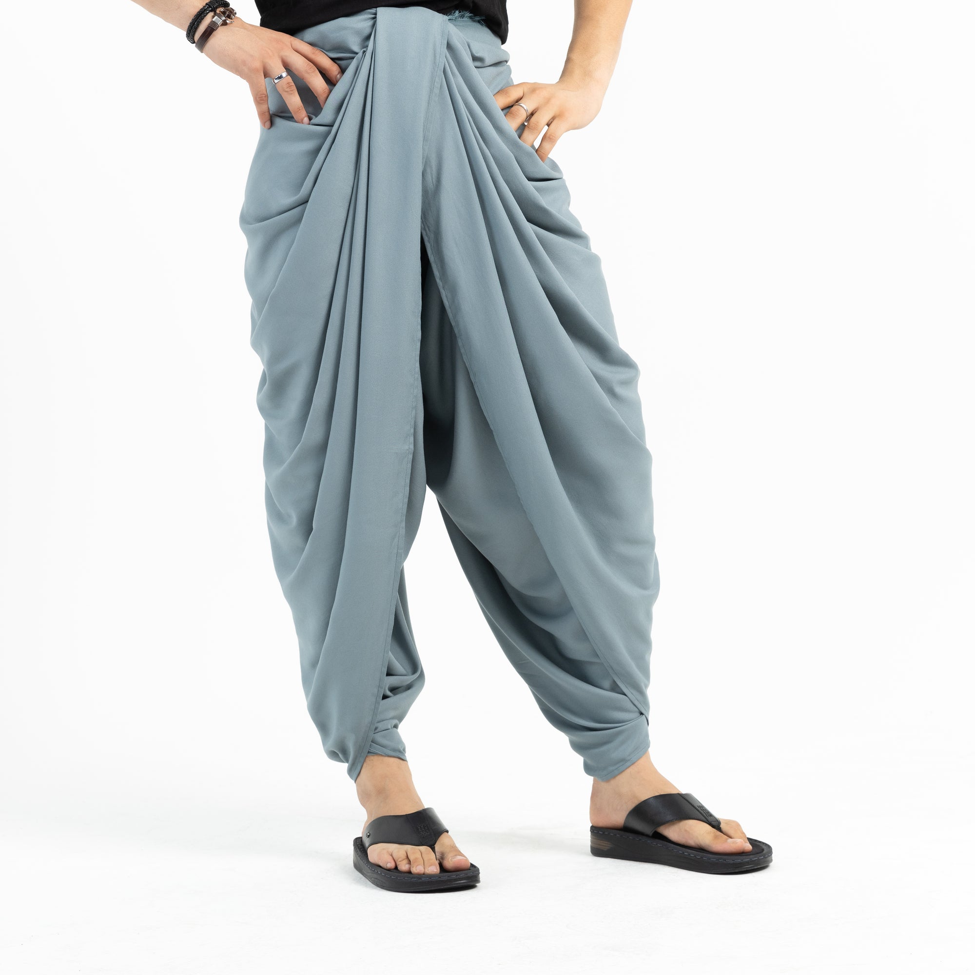 Hudson: Casual Black Slipper