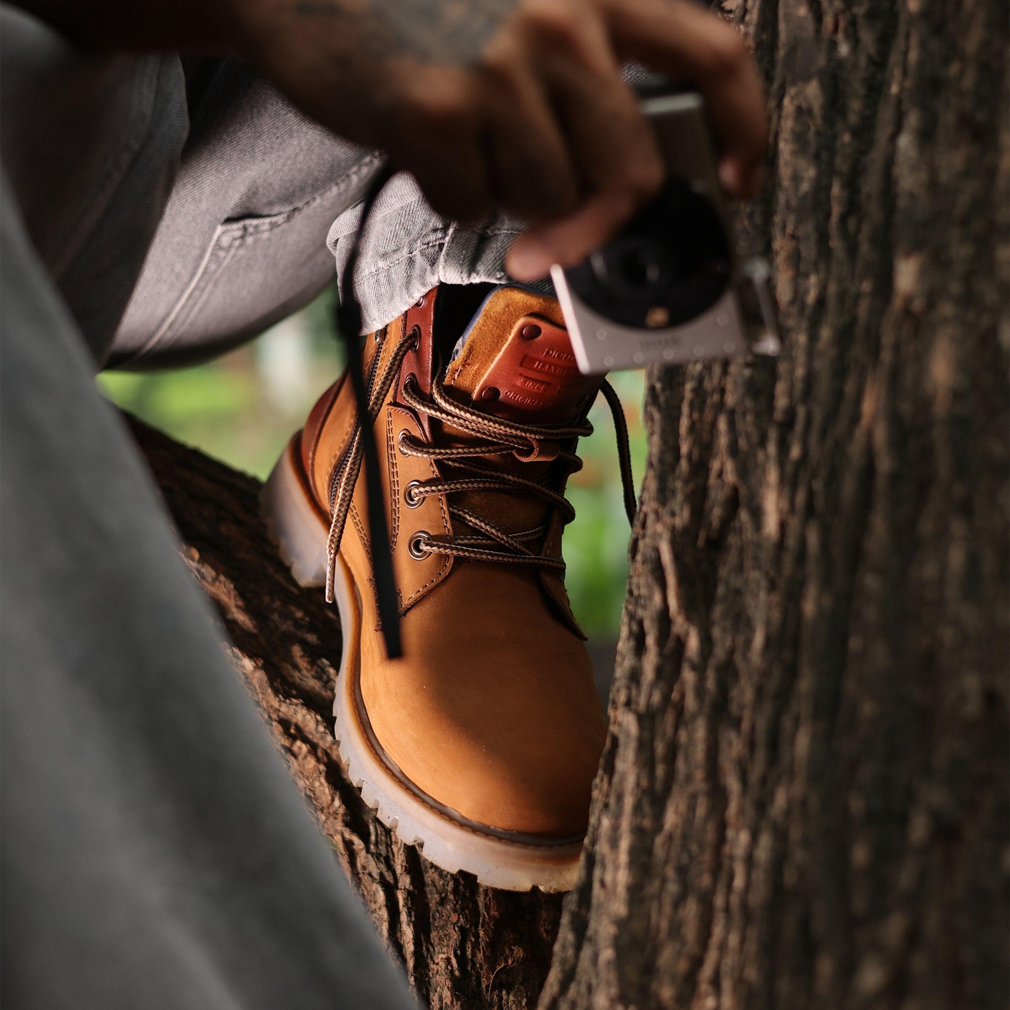 Andes: Camel Suede Laceup Boots