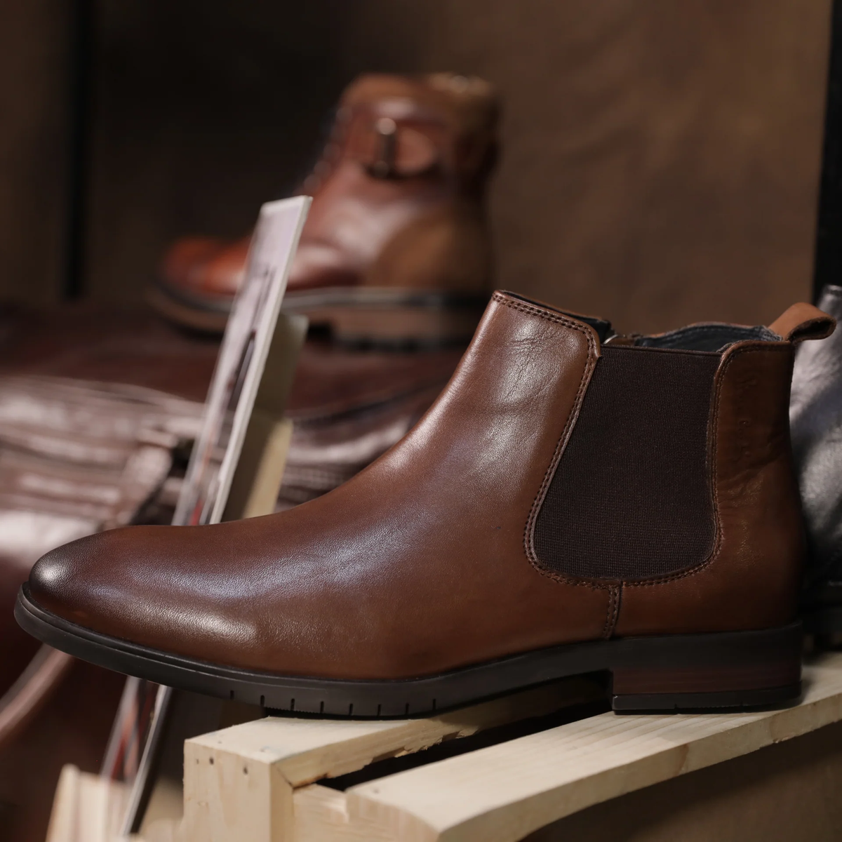 Pierre Cardin Paris brown Chelsea boots