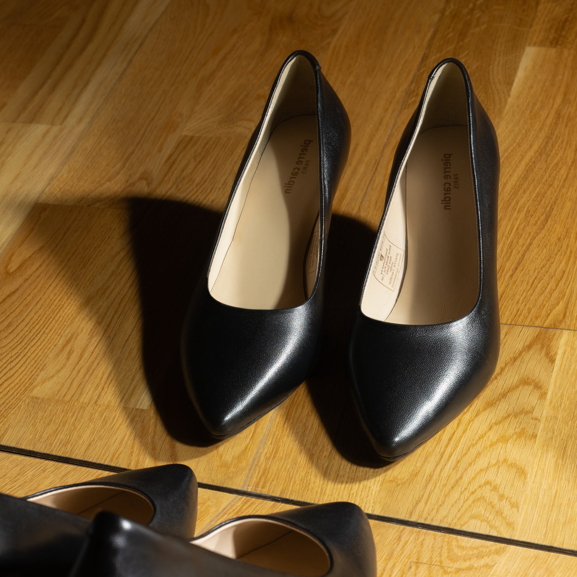 Simone charcoal Soft Leather Pump