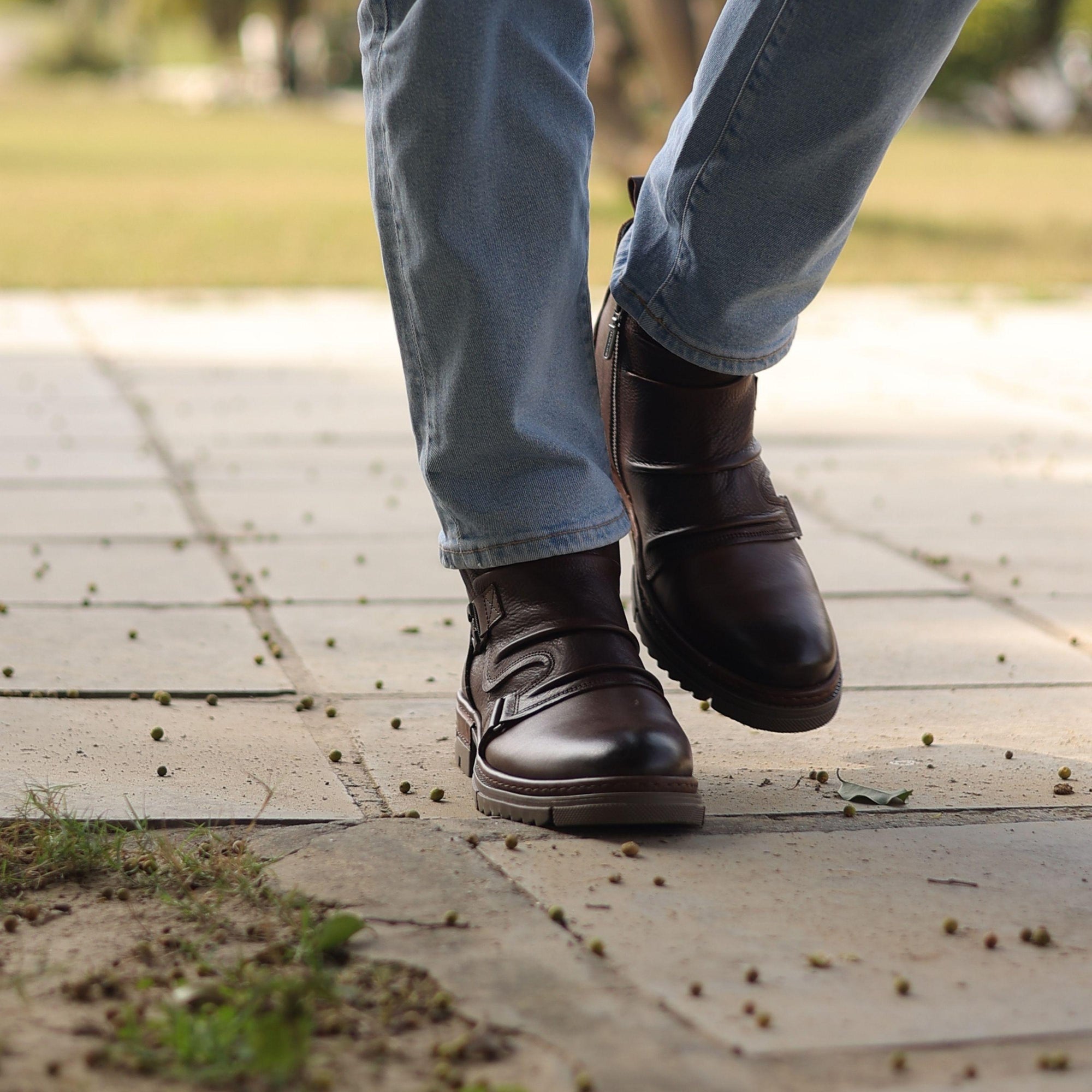 Atlas: Cafe Biker-styled Boots