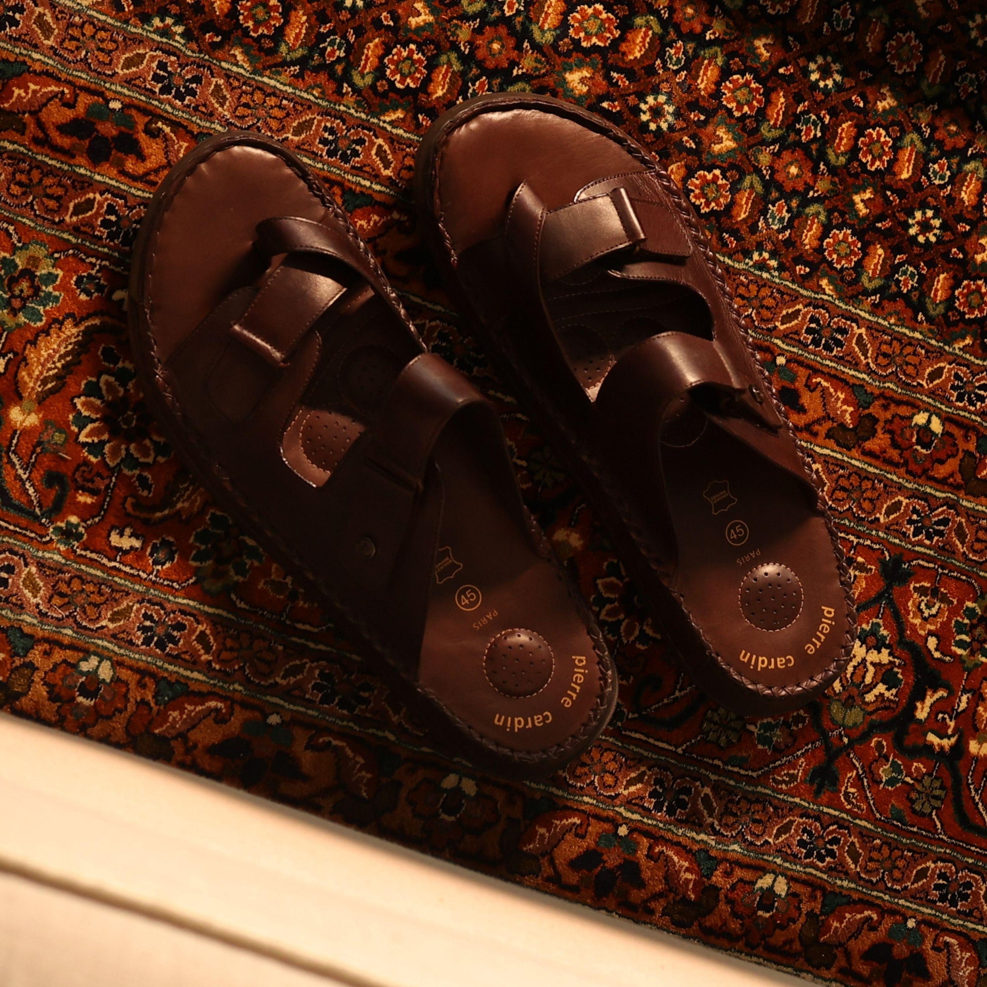 Soul Cloud: Cafe Adjustable Slipper