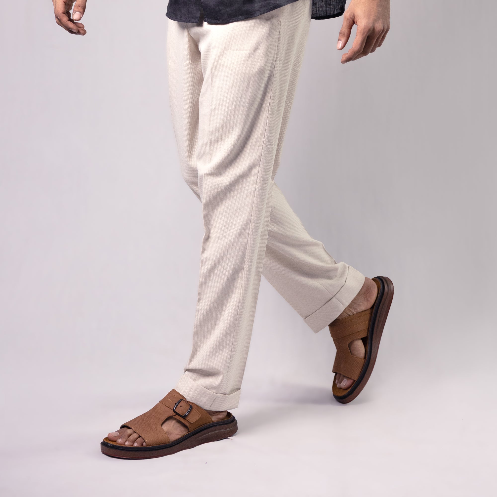 Azur: Camel Textured Buckle Slide