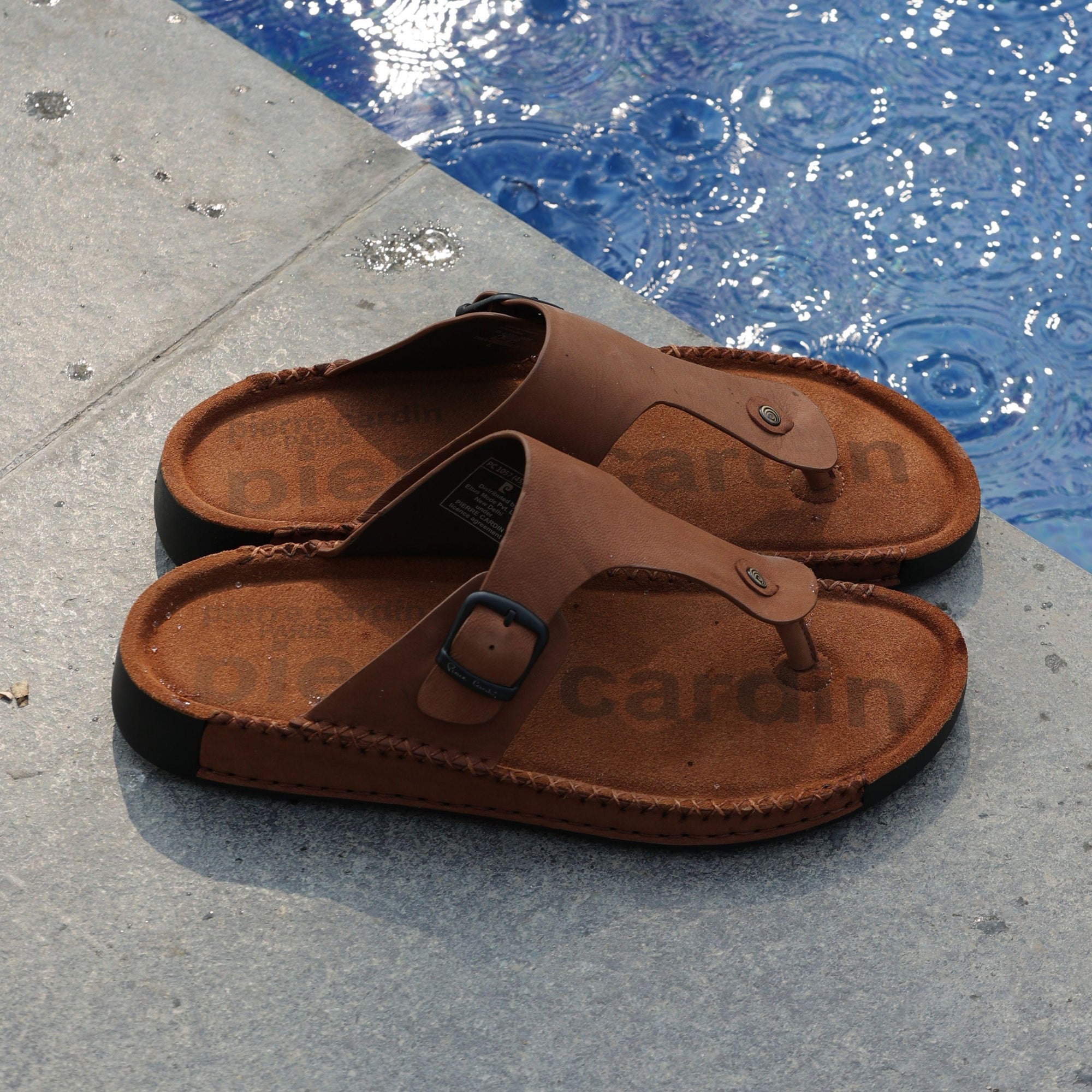 Riviera: Camel Nubuck Thong