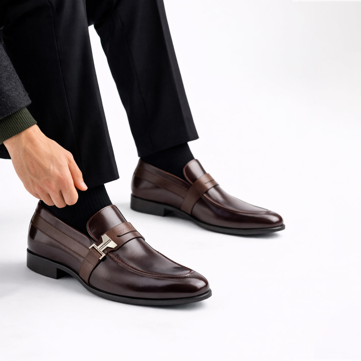 Verni S1: Brush-off Wine Loafer