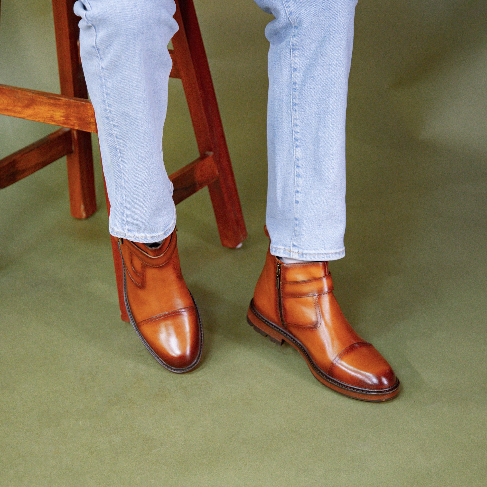 Eiger: Cognac Buckle Boot