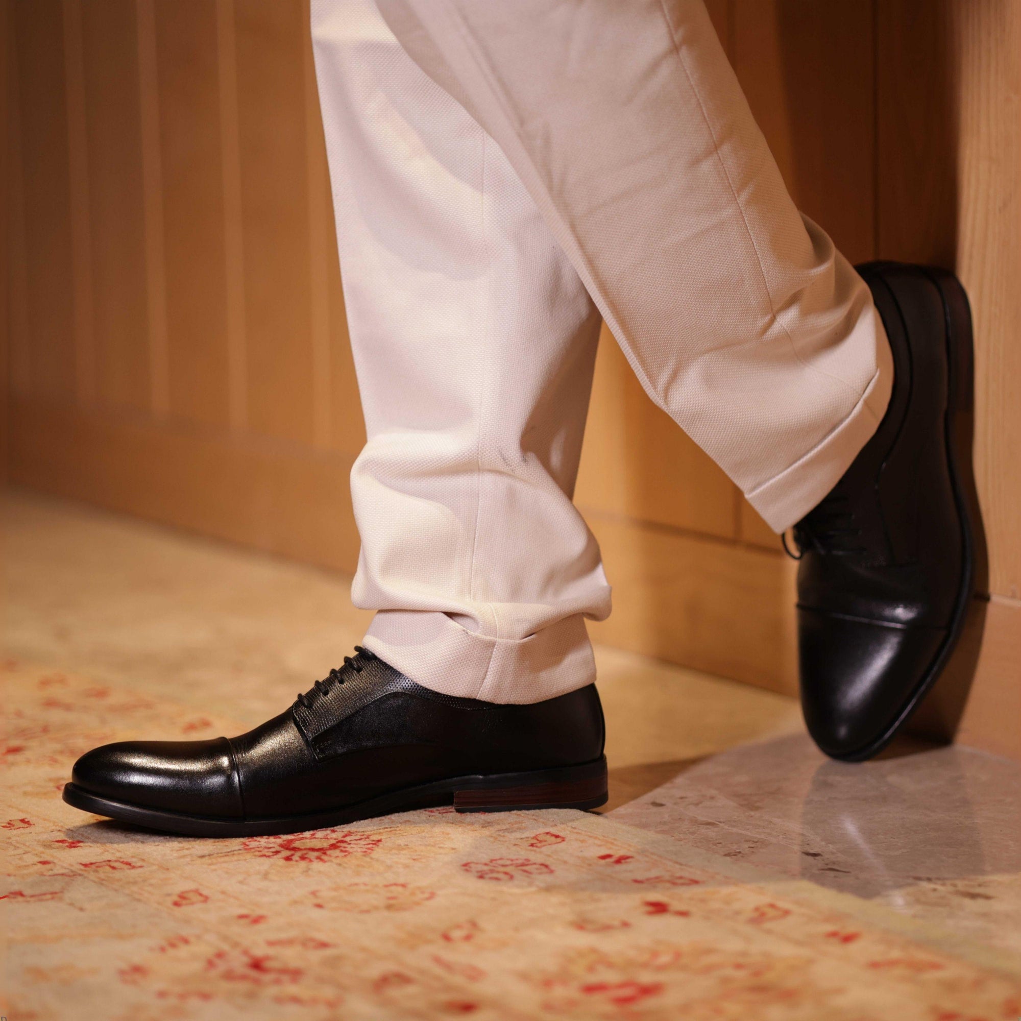 Urban Black Oxford