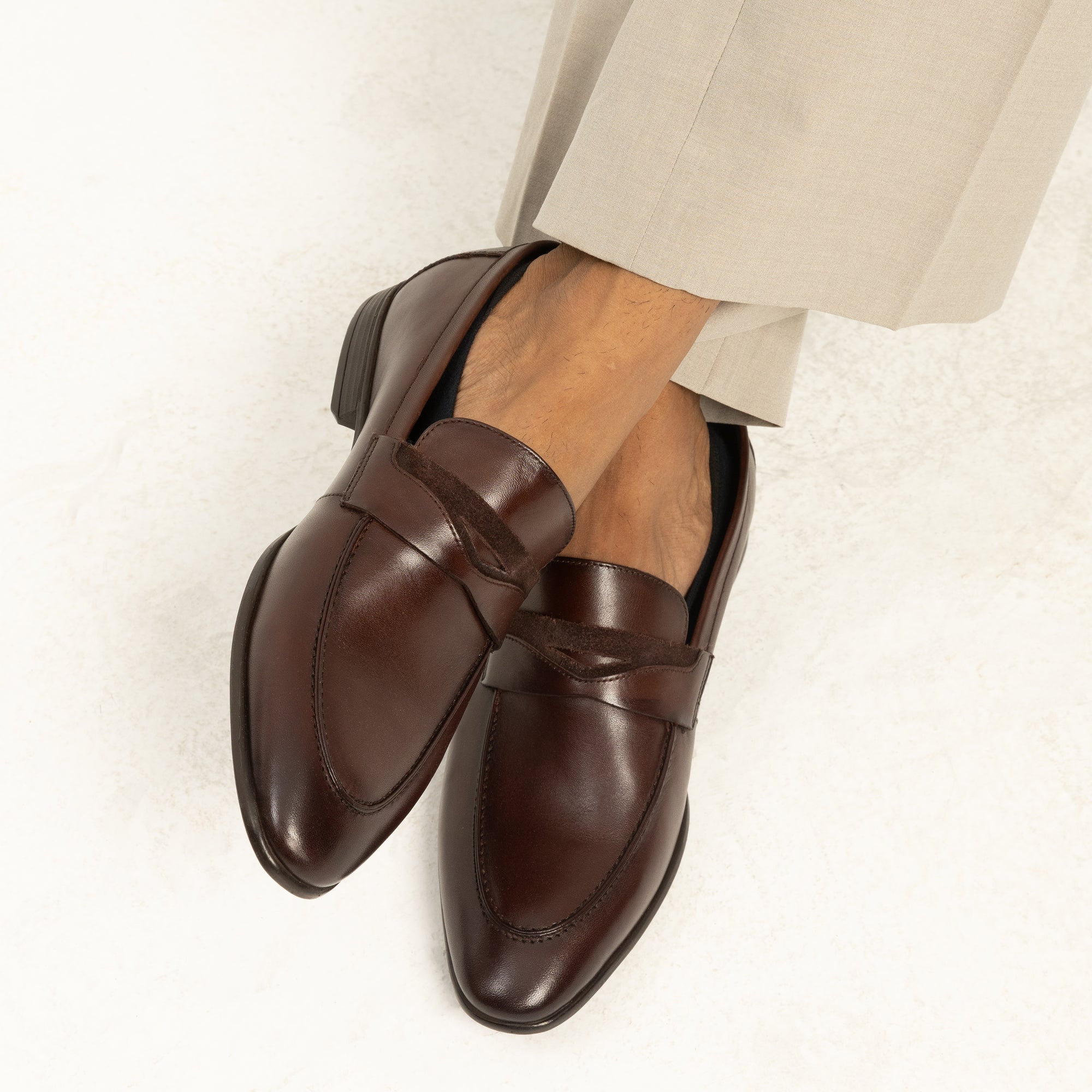 Onyx: Contemporary Brown Loafer