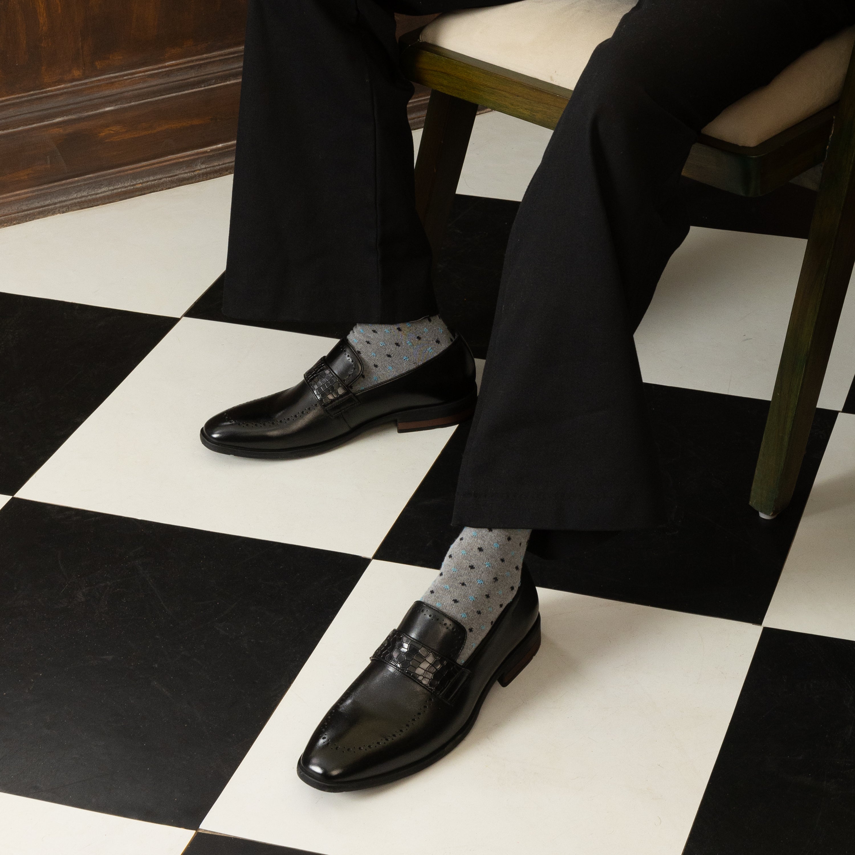 Onyx Textured Black Loafers | Pierre Cardin