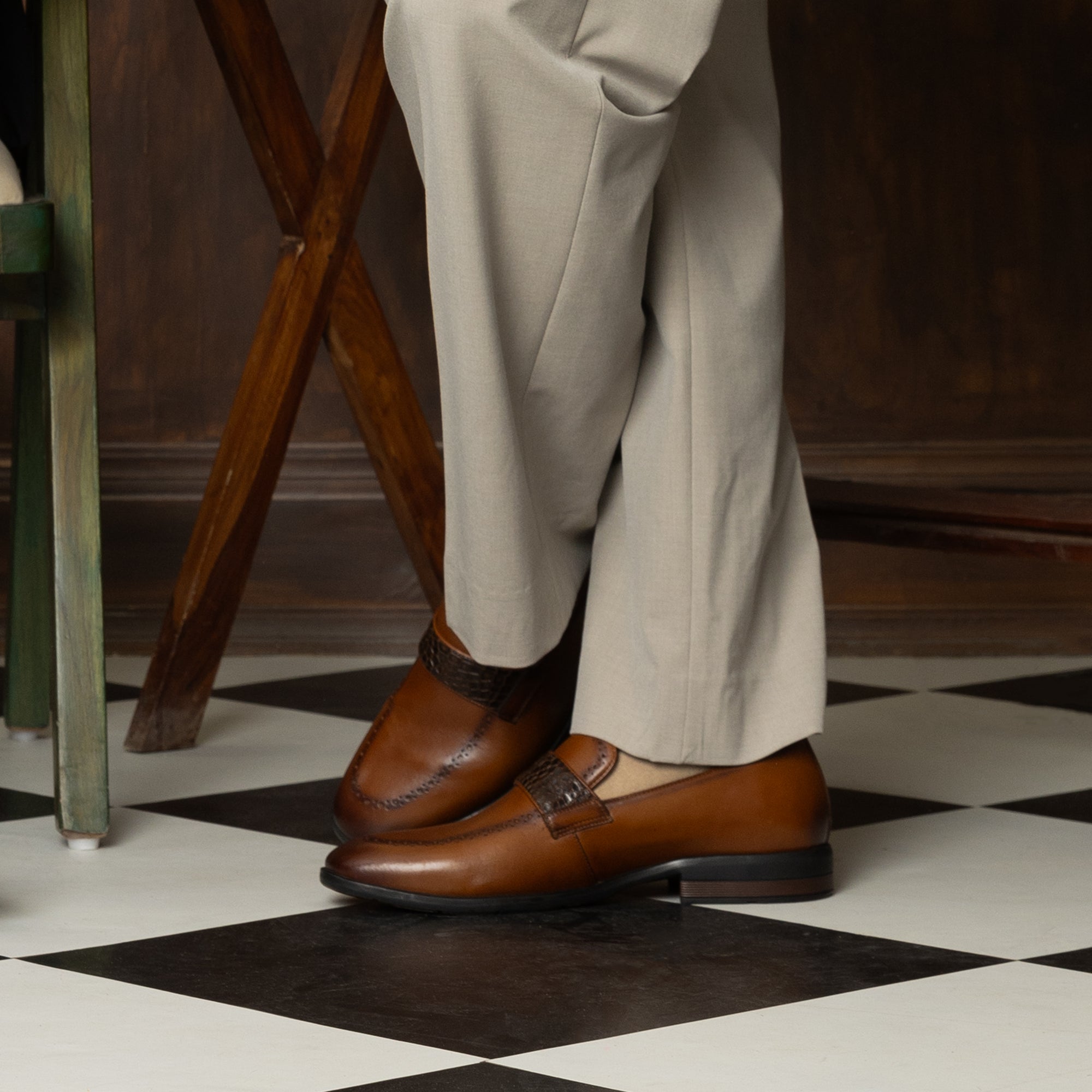 Onyx: Textured Cognac Loafer