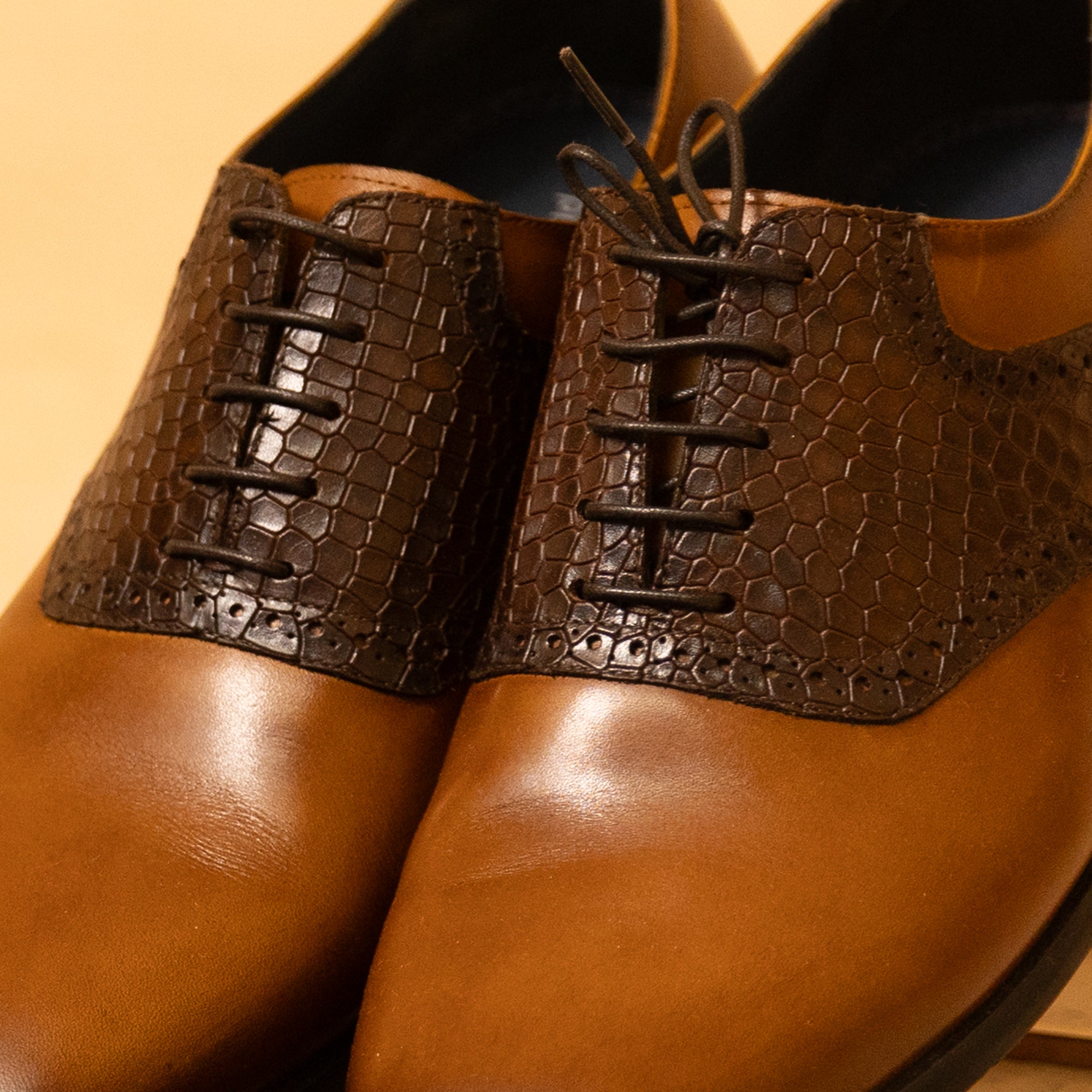 Onyx: Textured Cognac Oxford