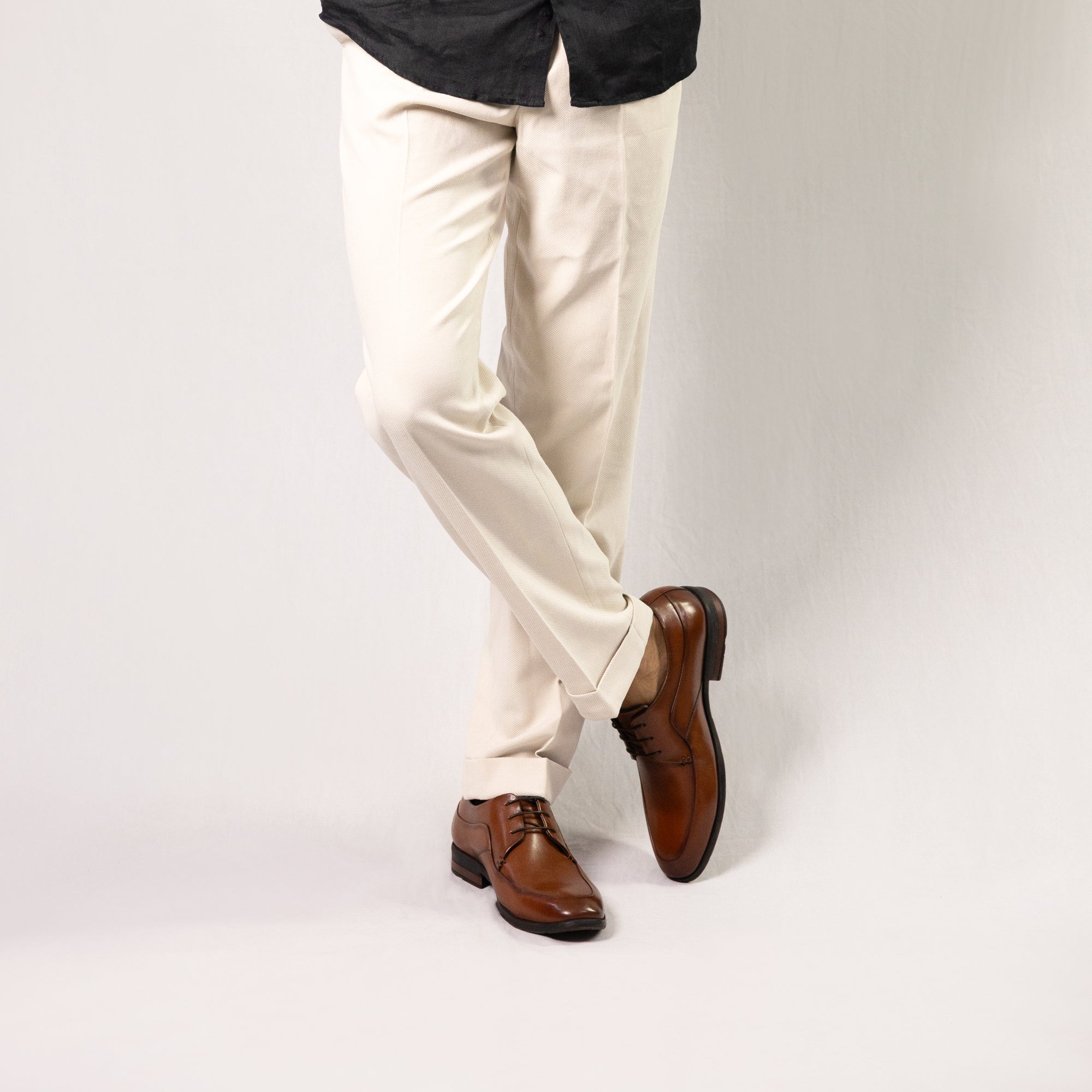 Onyx: Modern Cognac Derby