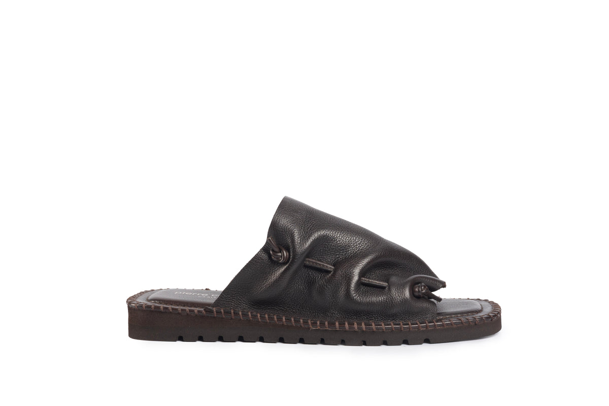 Fête Choco Ruched Slide