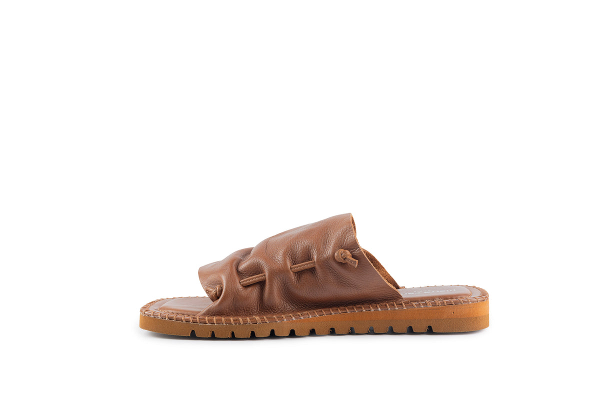 Fête Tan Ruched Slide
