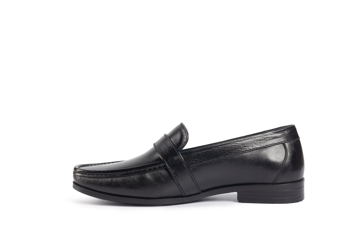 Trento Black Buckle Loafer