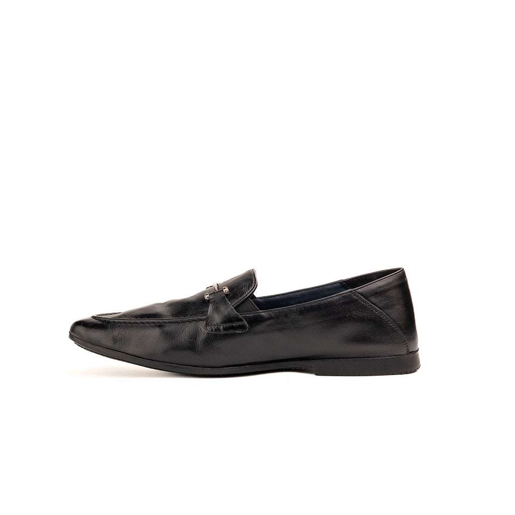 The Traveller: Black Loafer