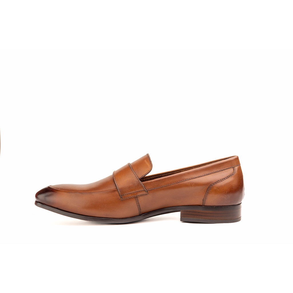 Single strap Cognac loafer