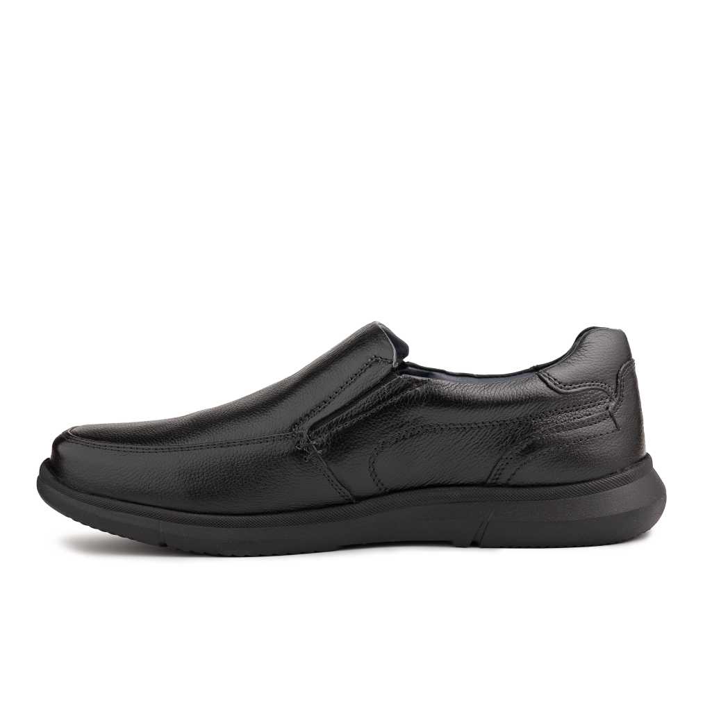 Ultra-Light Black Loafer