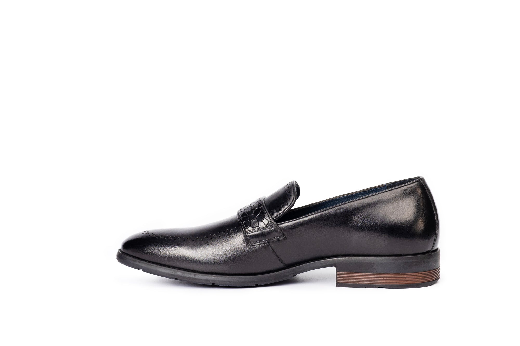 Onyx: Textured Black Loafer