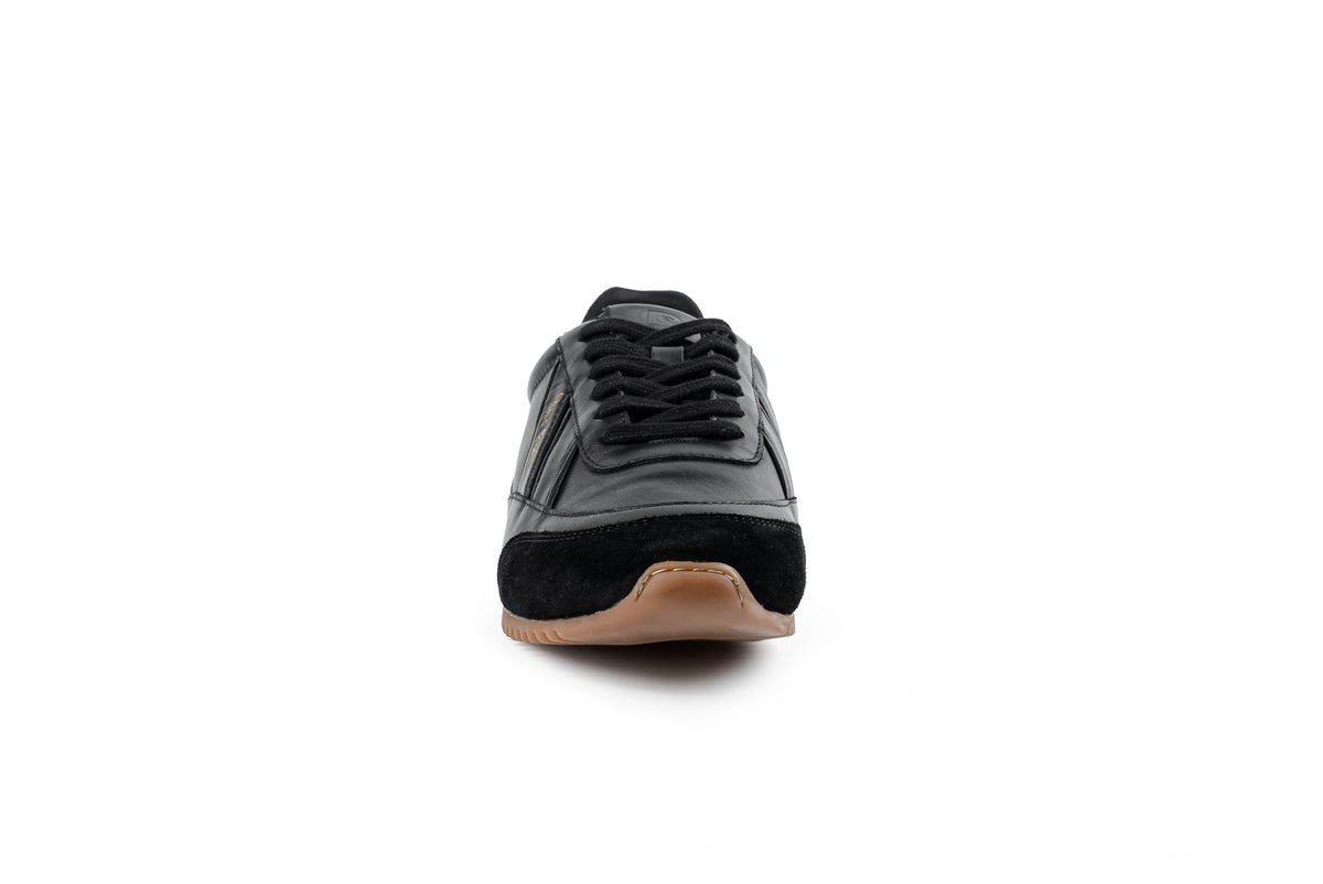 Solstice Carbon Black sneaker - view 6