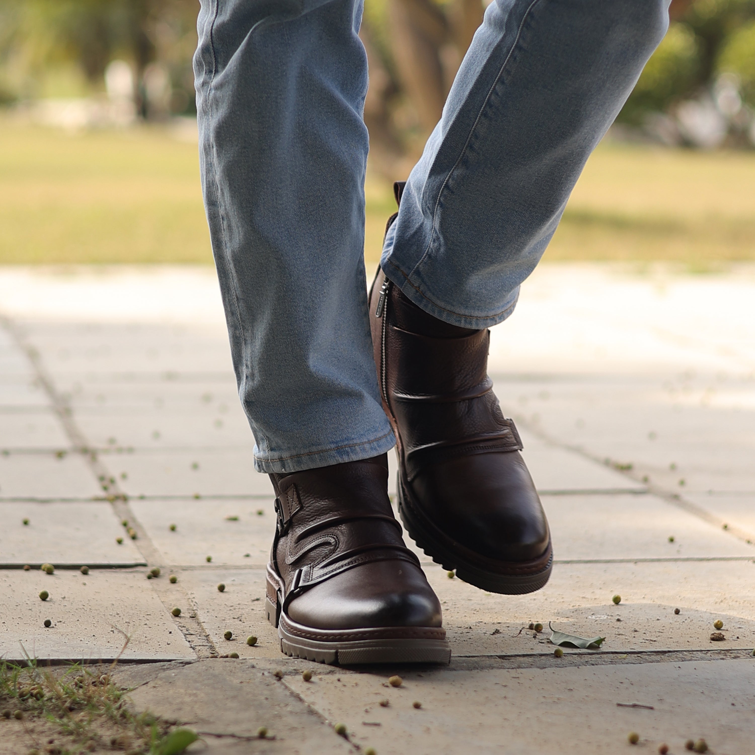 Pierre Cardin Cafe Biker Boots for Men's Rugged Style